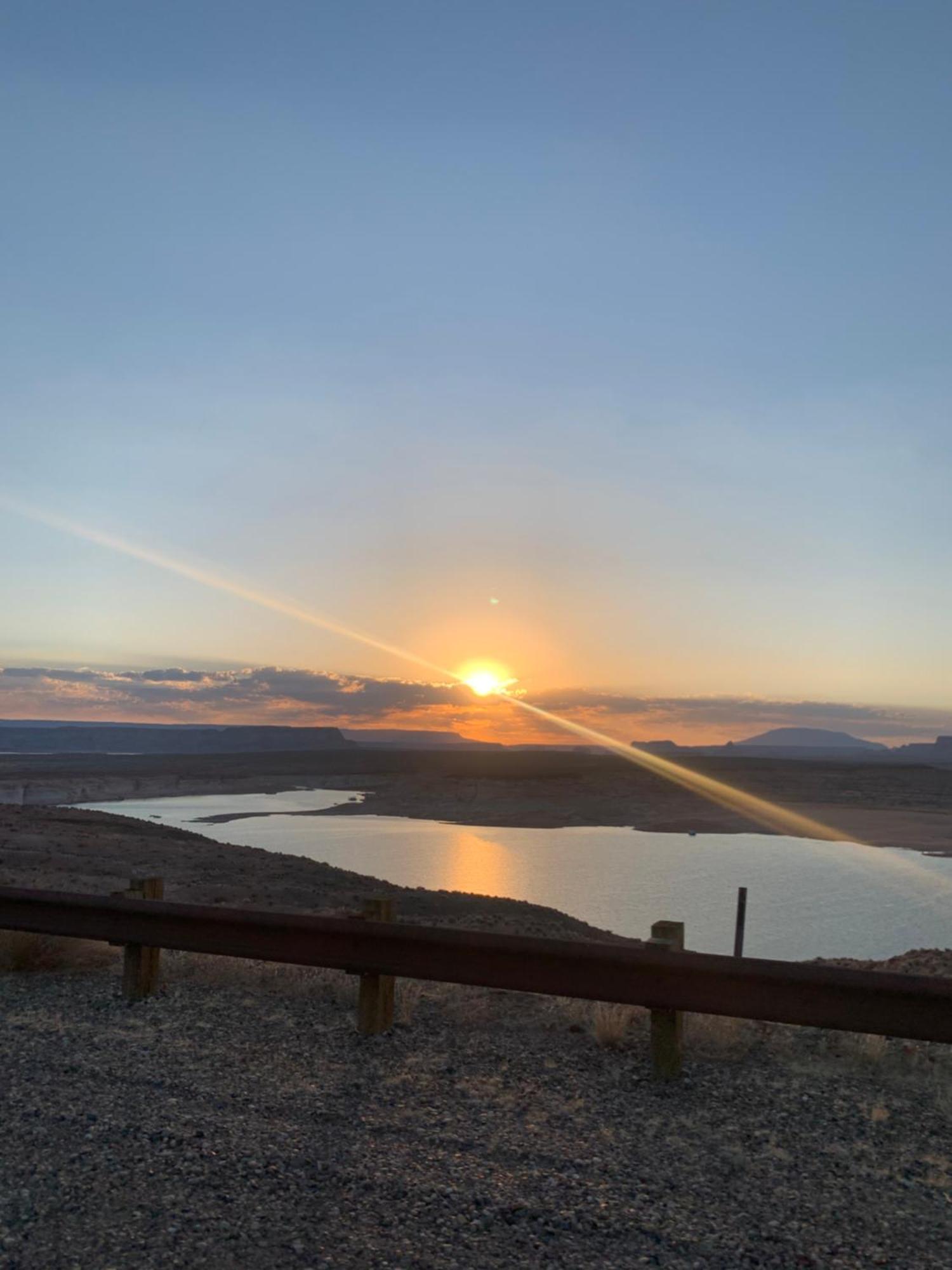 Lake Powell Sunrise Villa By Antelope Canyon Big Water Exteriör bild
