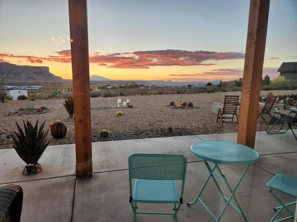 Lake Powell Sunrise Villa By Antelope Canyon Big Water Exteriör bild